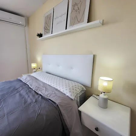 Apartament * Карбонерас
