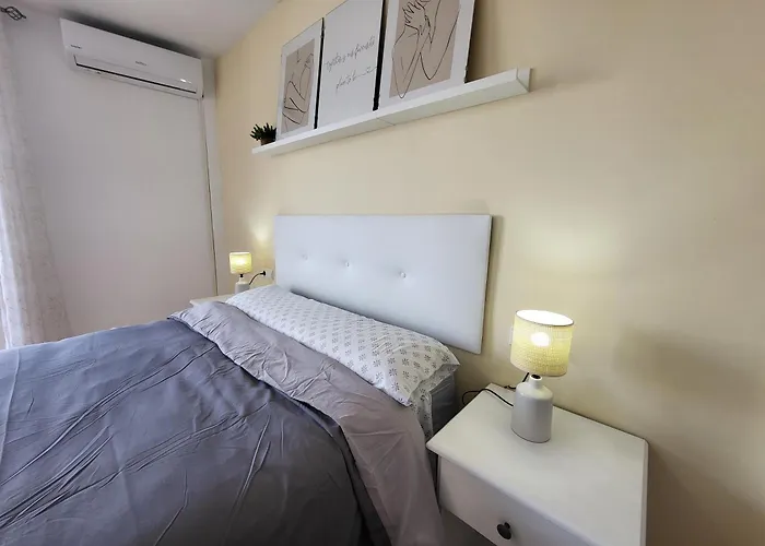 Apartament * Карбонерас